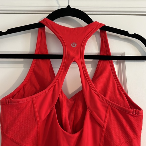Lululemon Racerback Tank with Removable Cups - Picture 4 of 8